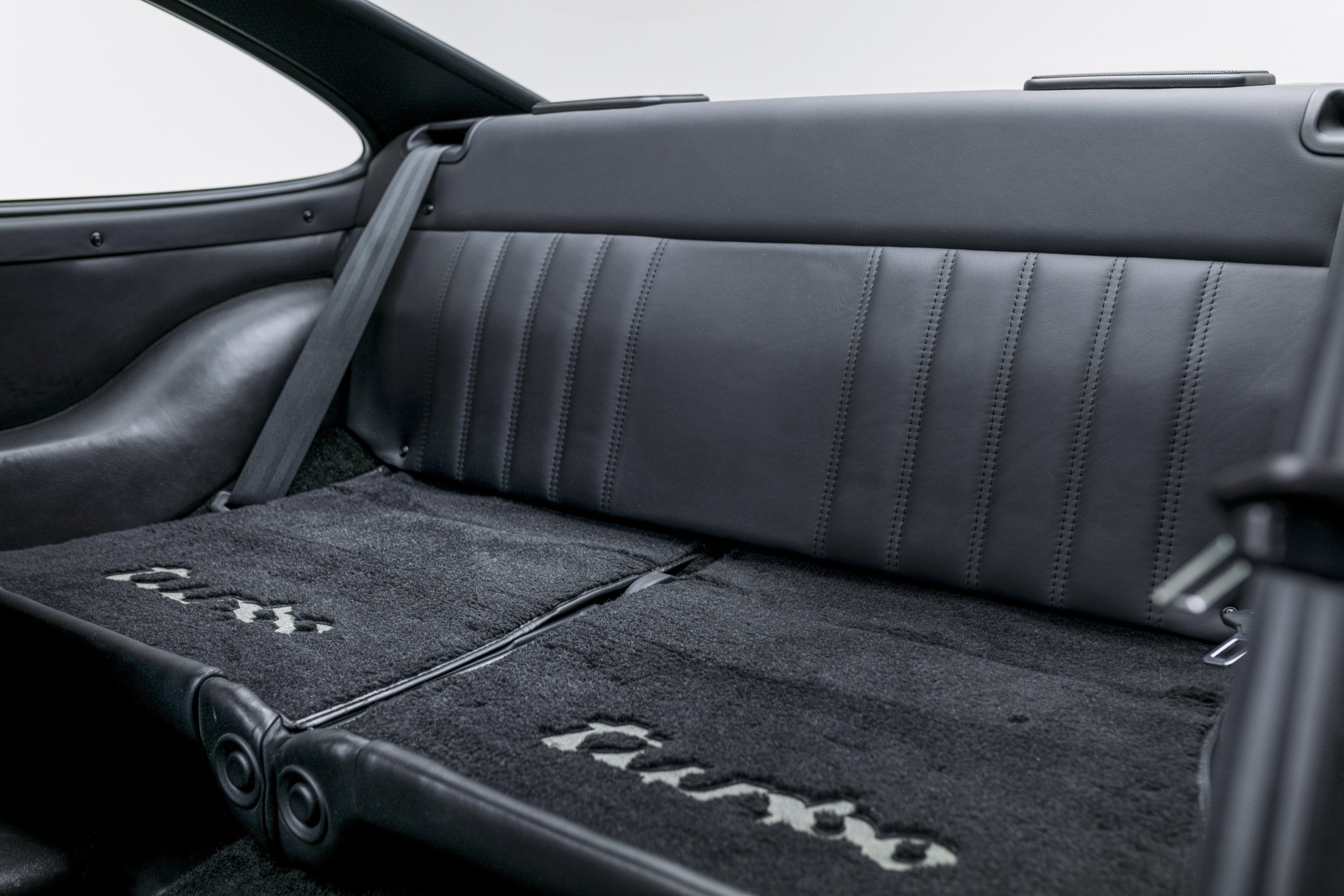 Triple Black 964 turbo