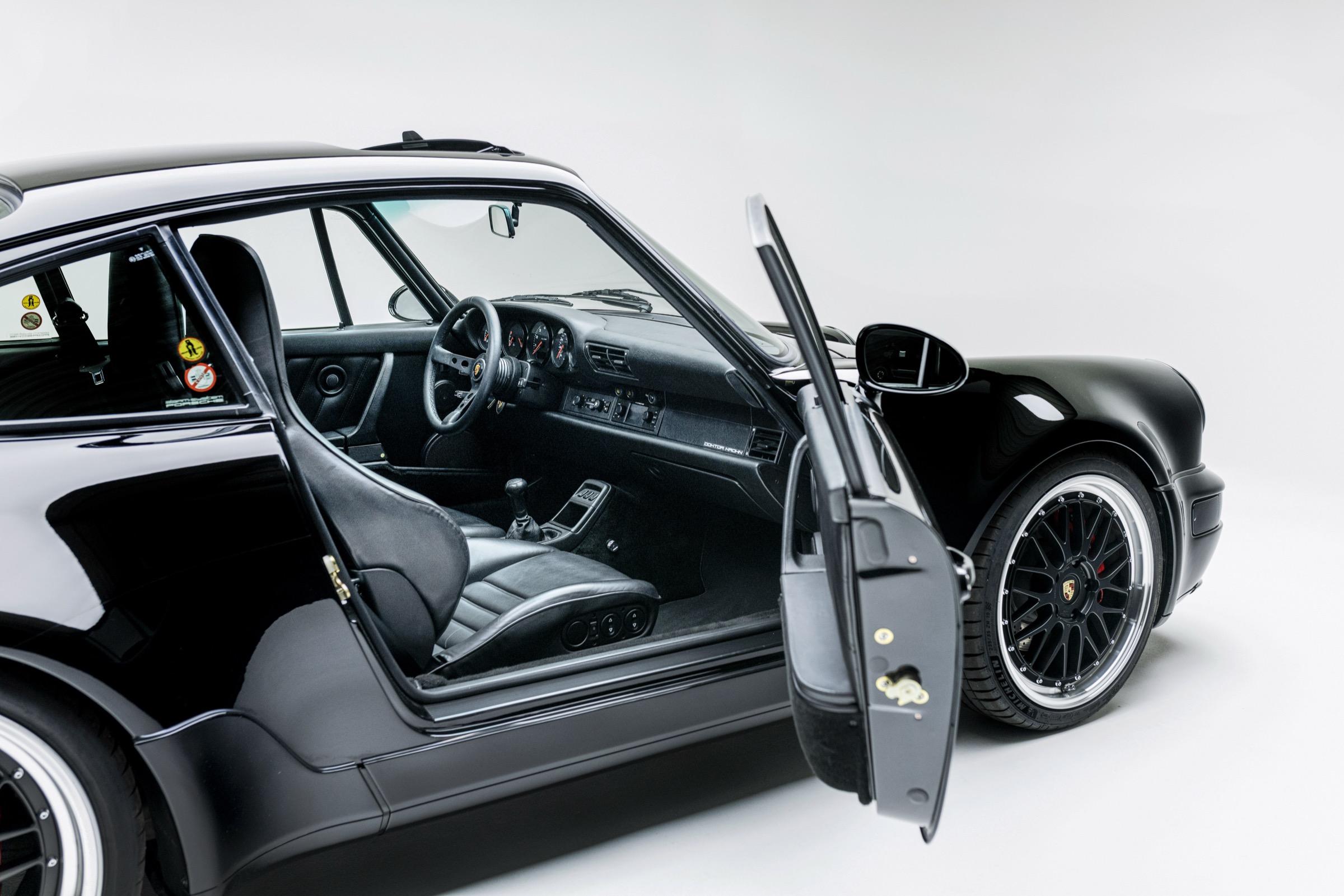 Triple Black 964 turbo