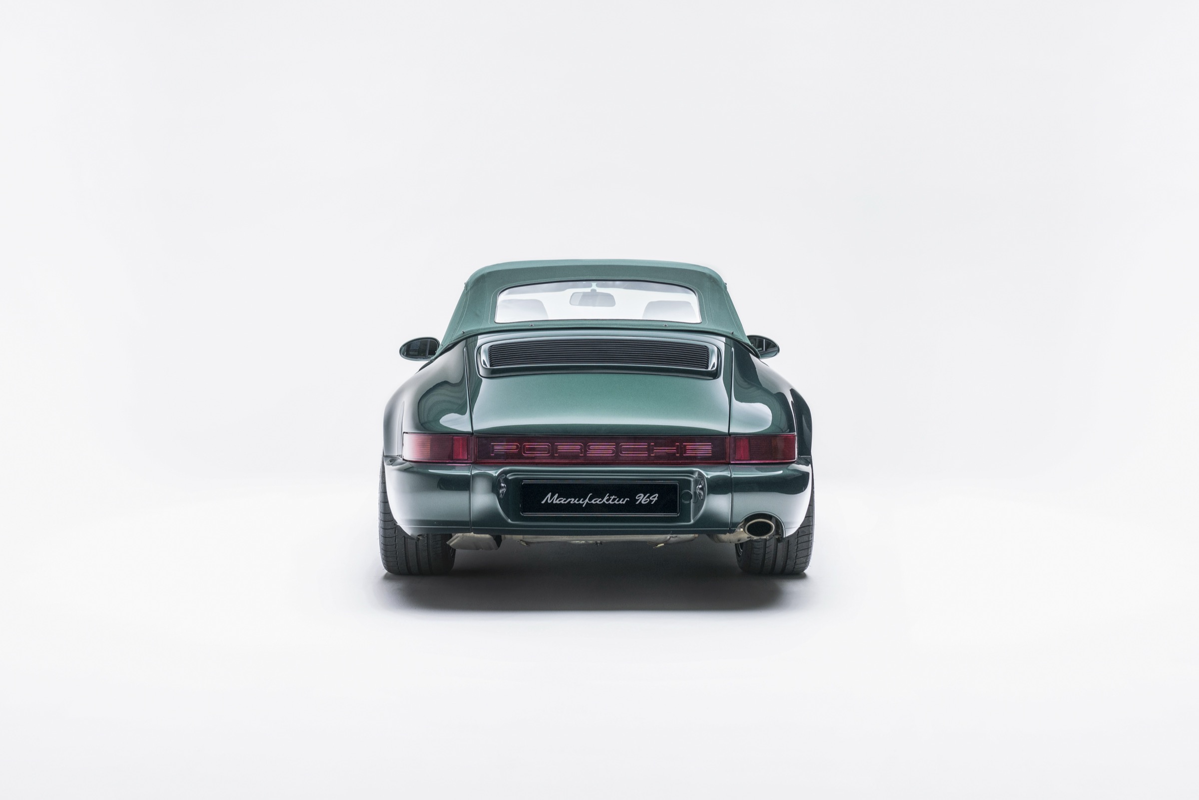 Dark Green 964 C4 Cabriolet — exterior detail