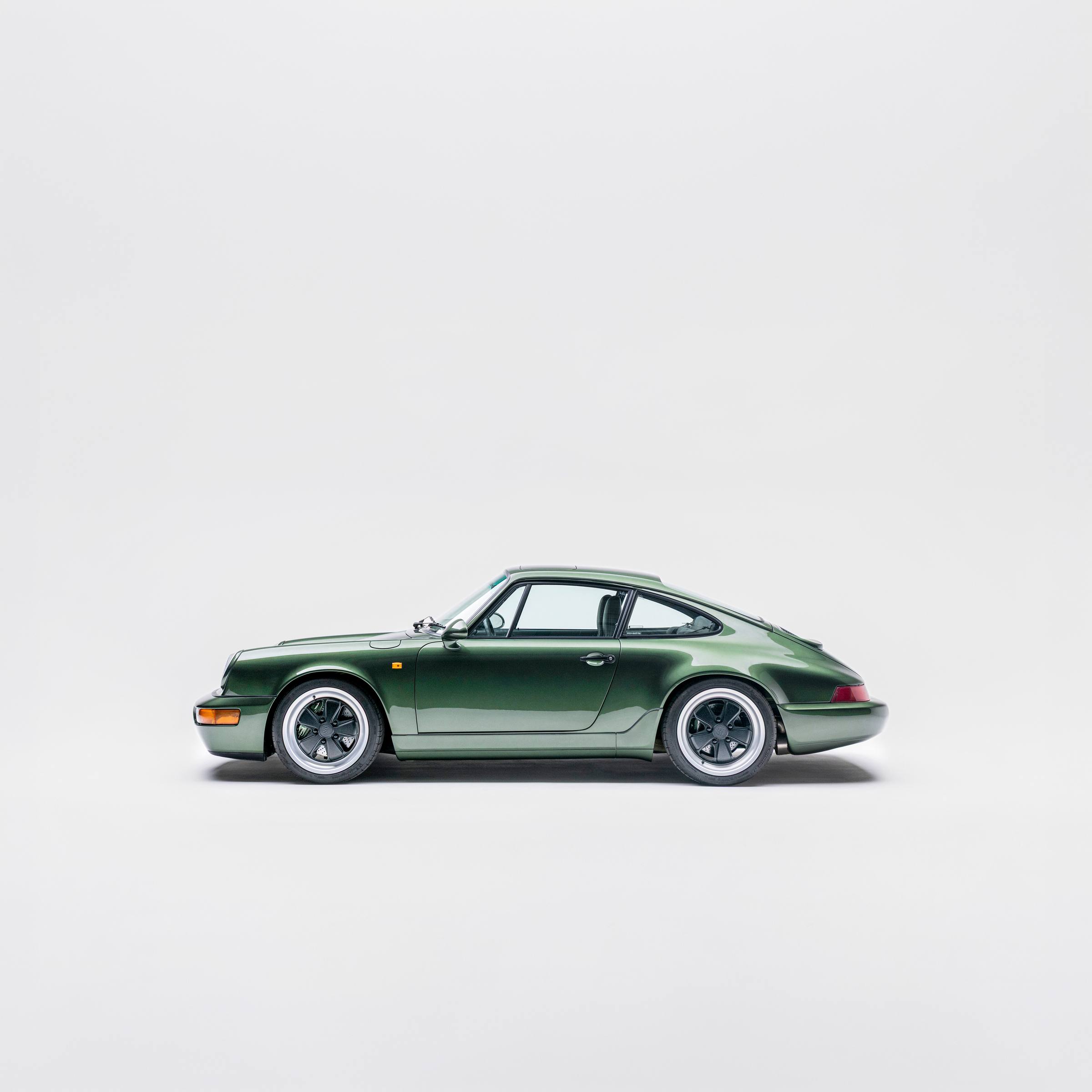 Porsche 964 Carrera 4 Oak Green 3.8