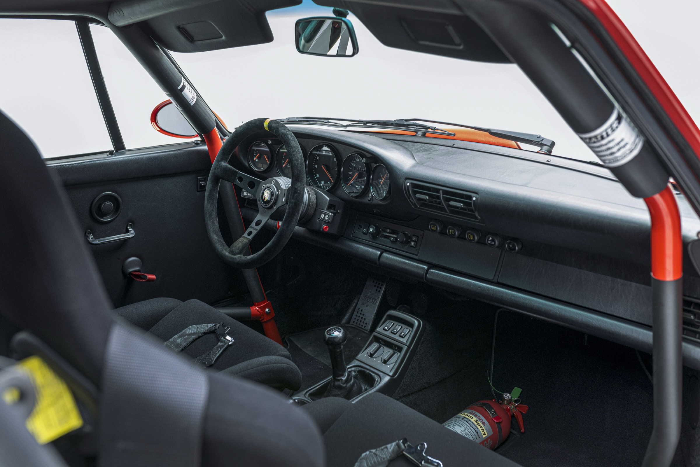 Track Tool 964 C4 — engine bay